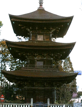 日𠮷神社三重塔