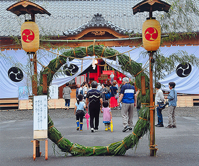 夏越の大祓／亀井　冨士子